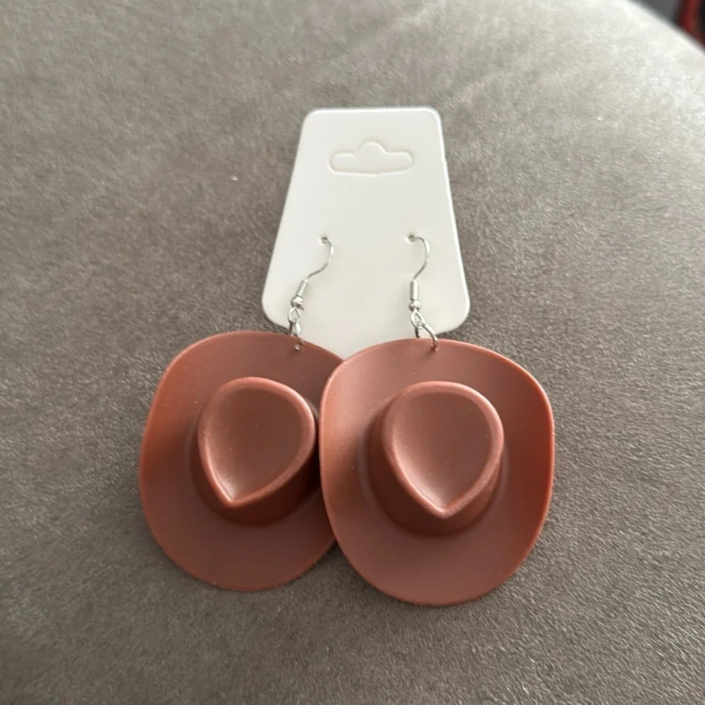 🛍️BUNDLE 3 for $17 cute earrings mini kawaii food candy animal - COWBOY HAT 🤠 - Picture 1 of 1